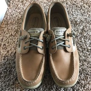 Sperry’s boat shoes